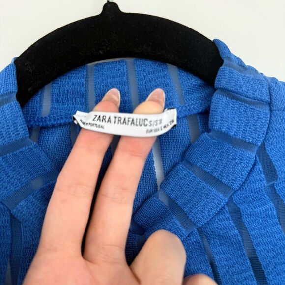 ZARA | Mesh Pinstripe mock neck blouse - Picture 3 of 10